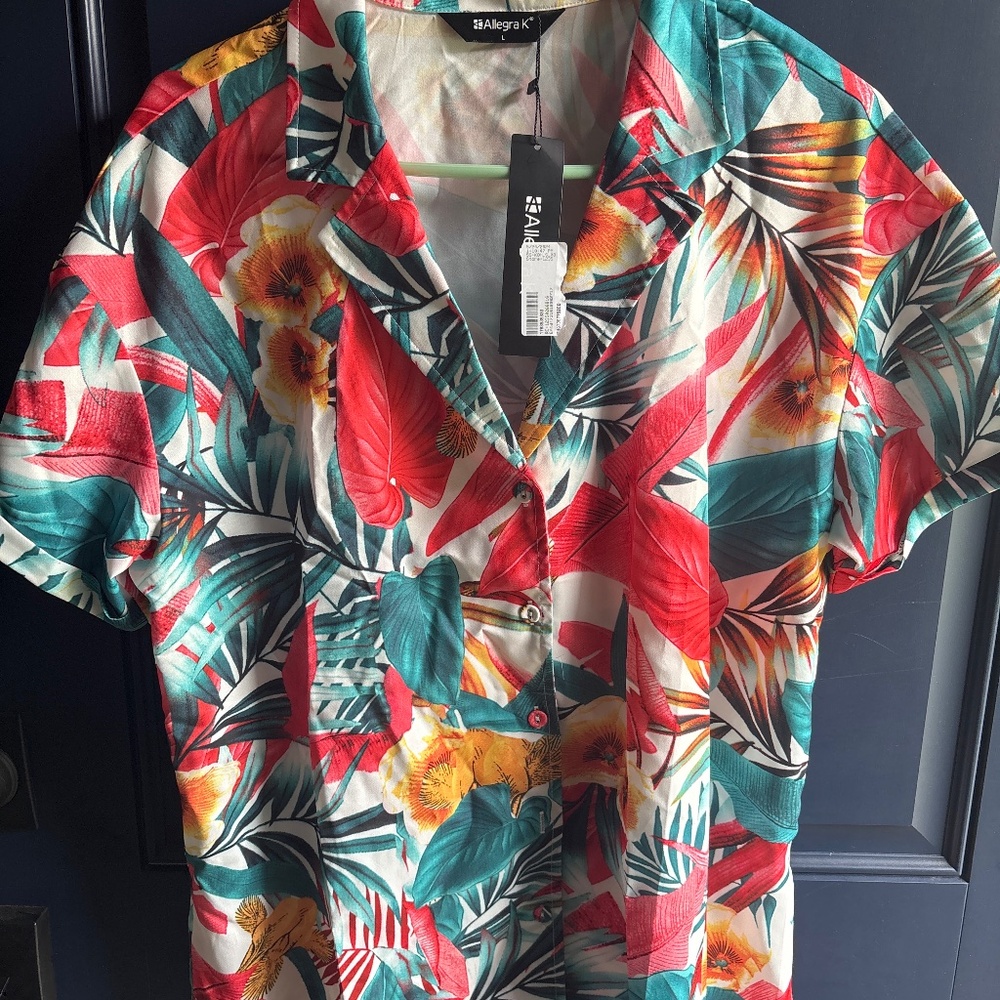 Hawaiian Print Blouse